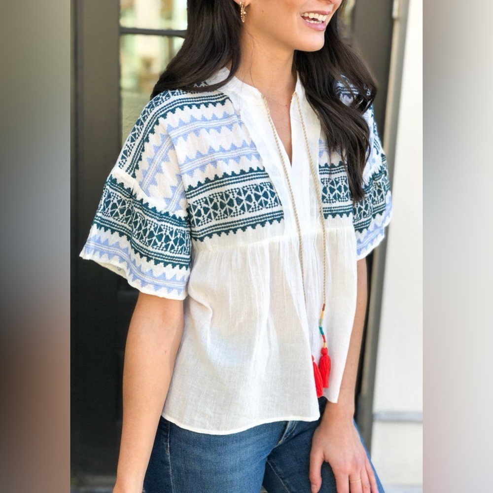 THML Boho White XS Gauze Aztec Embroidered Tassel V-neck Short Flutter Sleeves